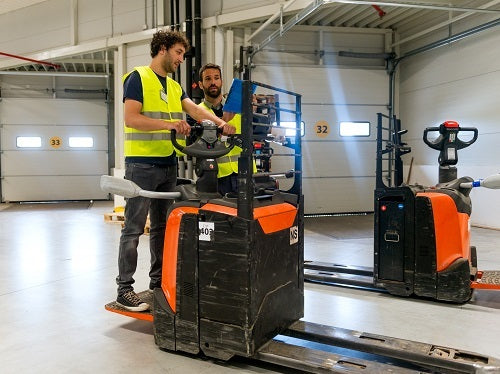 How to Use a Pallet Jack: A Step-by-Step Guide